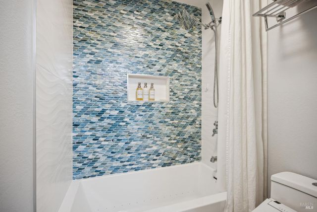 35 Princeville Ct, Petaluma, CA 94954