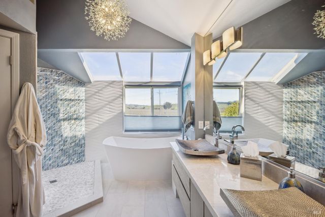 35 Princeville Ct, Petaluma, CA 94954