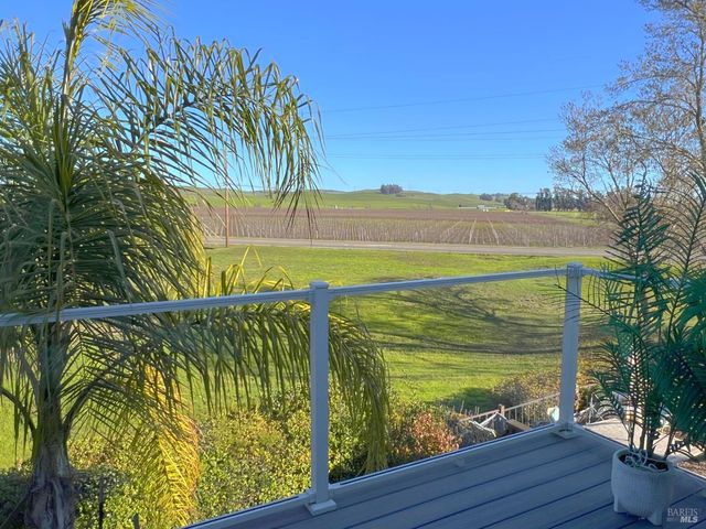 35 Princeville Ct, Petaluma, CA 94954