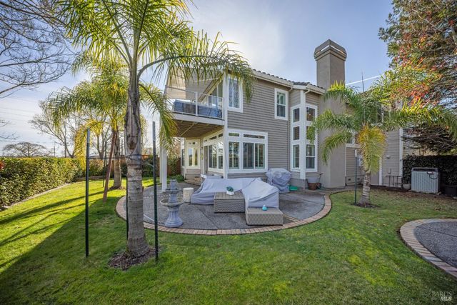 35 Princeville Ct, Petaluma, CA 94954