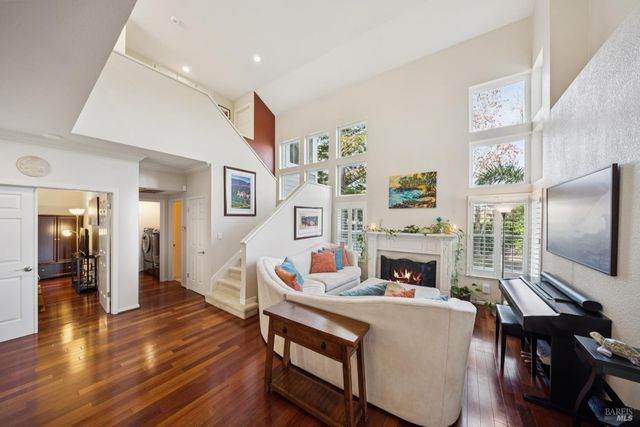 35 Princeville Ct, Petaluma, CA 94954