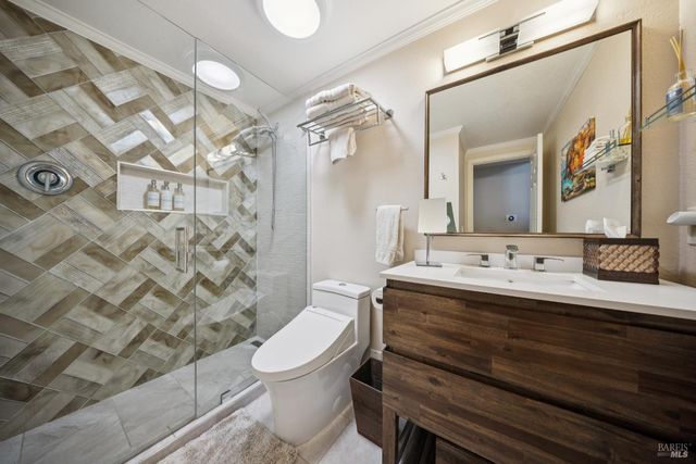 35 Princeville Ct, Petaluma, CA 94954