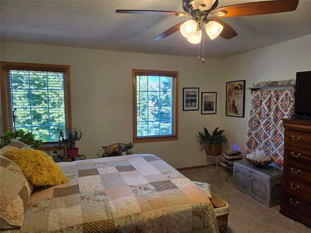10531 Hickory Drive 1, Urbandale, IA 50322