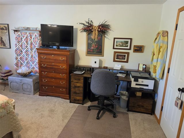 10531 Hickory Drive 1, Urbandale, IA 50322