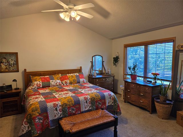 10531 Hickory Drive 1, Urbandale, IA 50322
