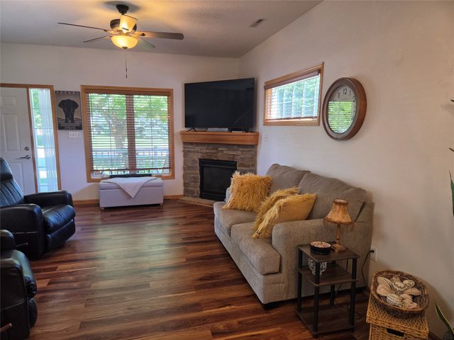 10531 Hickory Drive 1, Urbandale, IA 50322