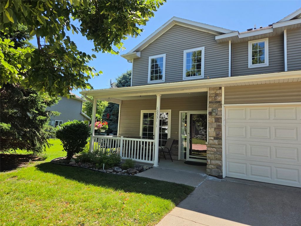 10531 Hickory Drive 1, Urbandale, IA 50322