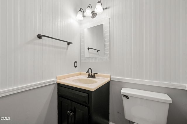 5513 Dunallie Drive, Fuquay Varina, NC 27526