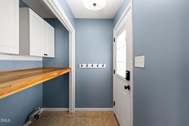 5513 Dunallie Drive, Fuquay Varina, NC 27526