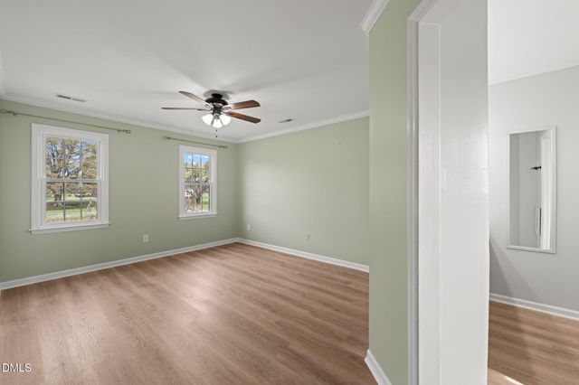 5513 Dunallie Drive, Fuquay Varina, NC 27526