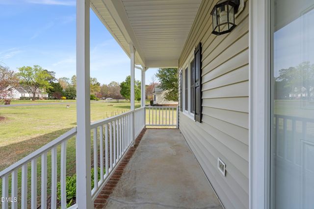 5513 Dunallie Drive, Fuquay Varina, NC 27526