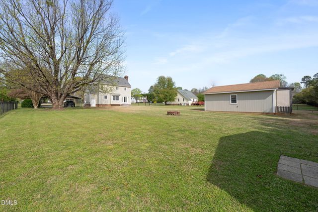 5513 Dunallie Drive, Fuquay Varina, NC 27526