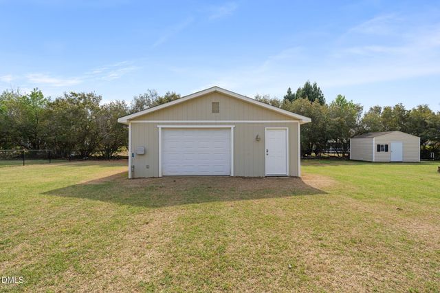 5513 Dunallie Drive, Fuquay Varina, NC 27526