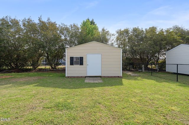 5513 Dunallie Drive, Fuquay Varina, NC 27526