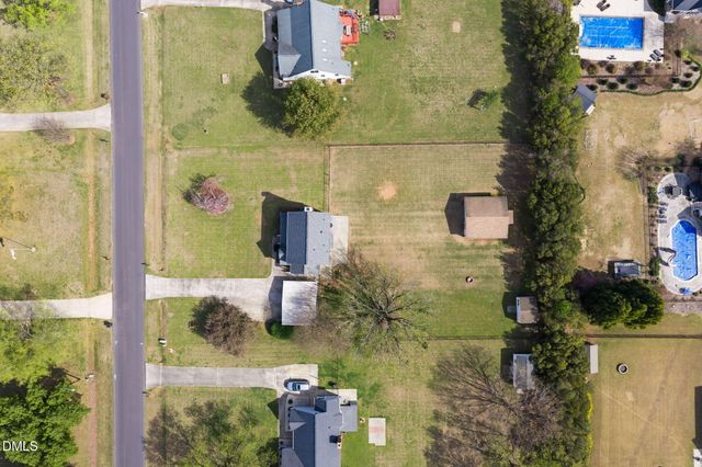 5513 Dunallie Drive, Fuquay Varina, NC 27526