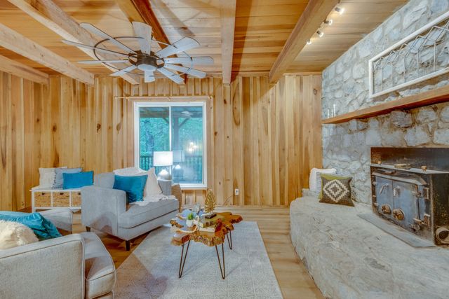 150 Humpty Dumpty Rd, White Bluff, TN 37187