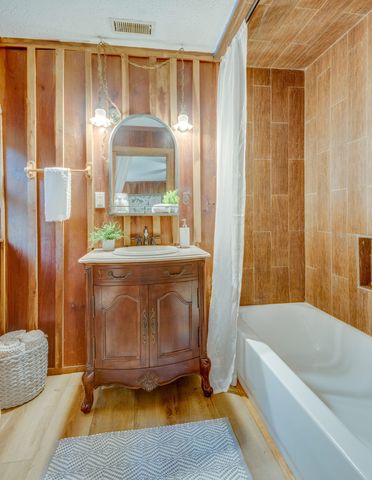 150 Humpty Dumpty Rd, White Bluff, TN 37187