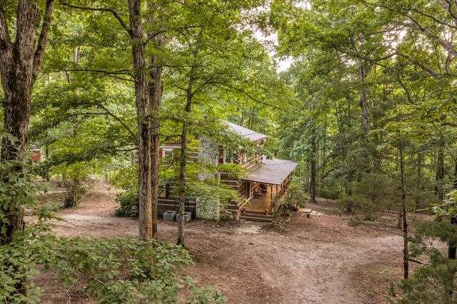 150 Humpty Dumpty Rd, White Bluff, TN 37187