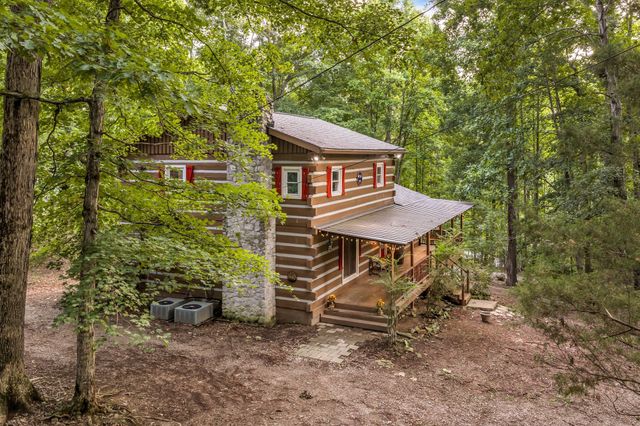 150 Humpty Dumpty Rd, White Bluff, TN 37187