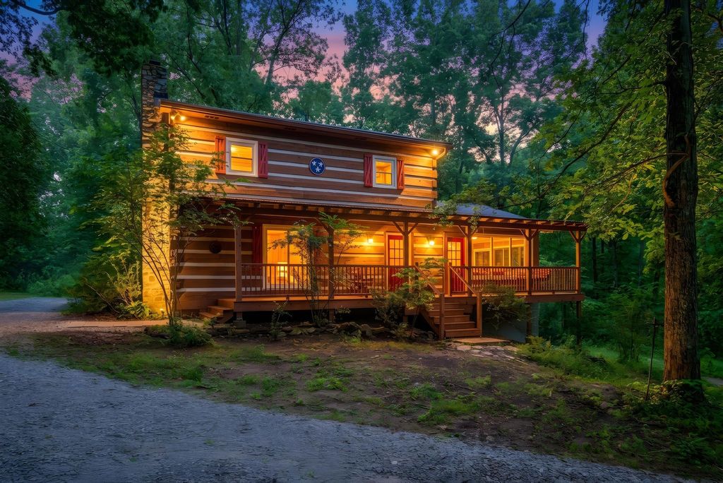 150 Humpty Dumpty Rd, White Bluff, TN 37187
