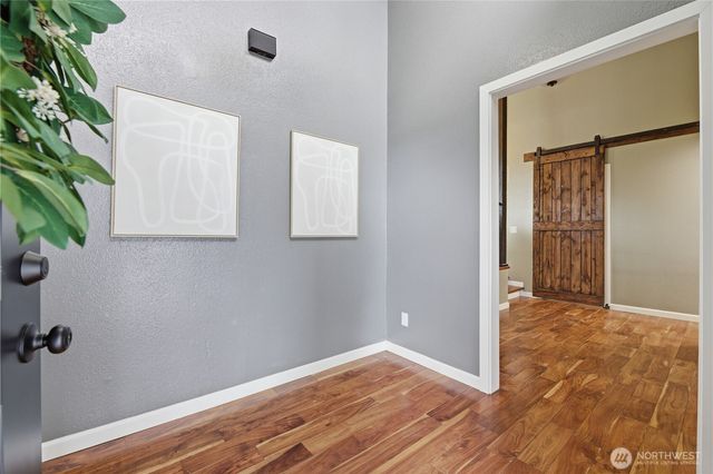 21015 30th Street Ct E, Lake Tapps, WA 98391