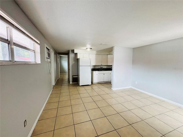 1302 MORRIS PARK, Tampa, FL 33612