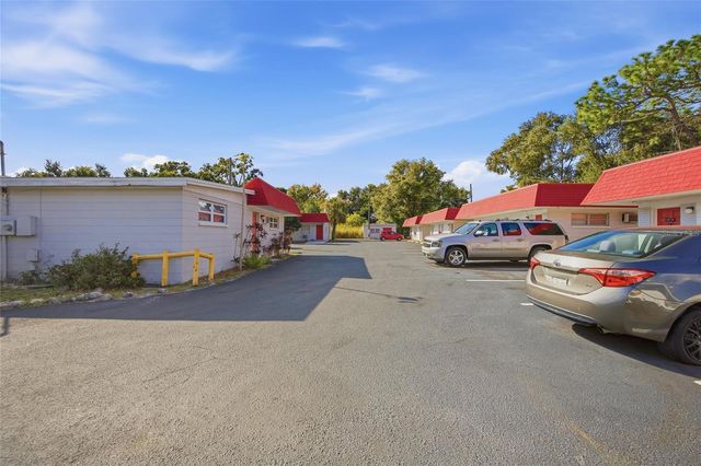 1302 MORRIS PARK, Tampa, FL 33612