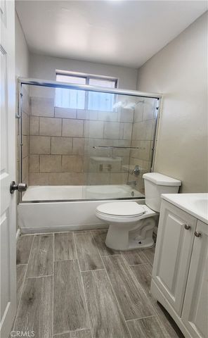 687 W 17th 4, San Bernardino, CA 92405