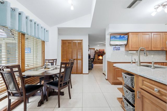 1063 GREYSTONE LANE, Sarasota, FL 34232