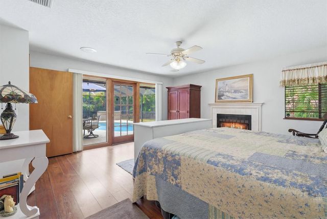 1063 GREYSTONE LANE, Sarasota, FL 34232