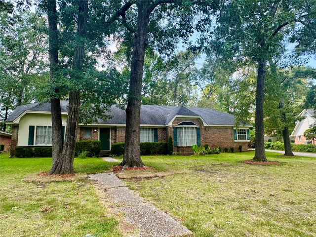 1442 Sleepy Hollow Drive, Lufkin, TX 75904