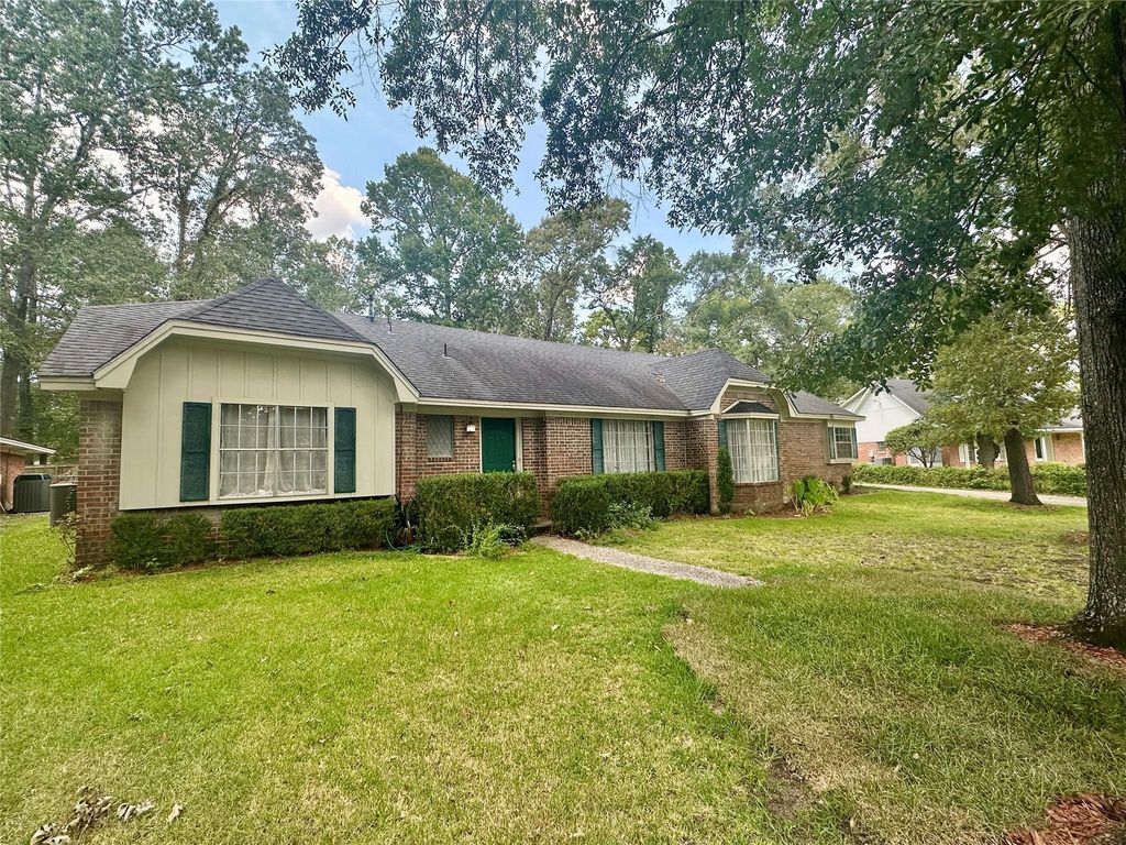 1442 Sleepy Hollow Drive, Lufkin, TX 75904