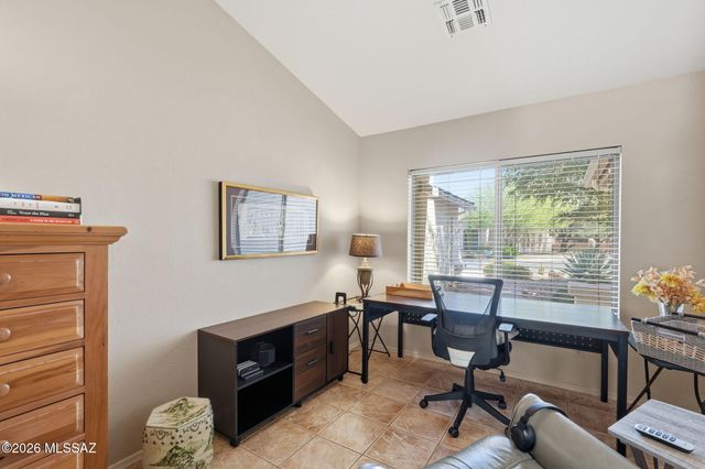 1141 N Desert Deer Pass, Green Valley, AZ 85614