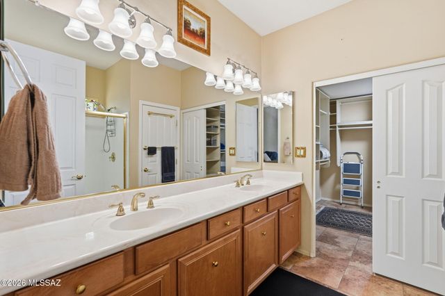 1141 N Desert Deer Pass, Green Valley, AZ 85614