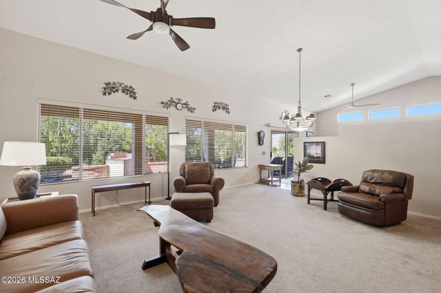 1141 N Desert Deer Pass, Green Valley, AZ 85614