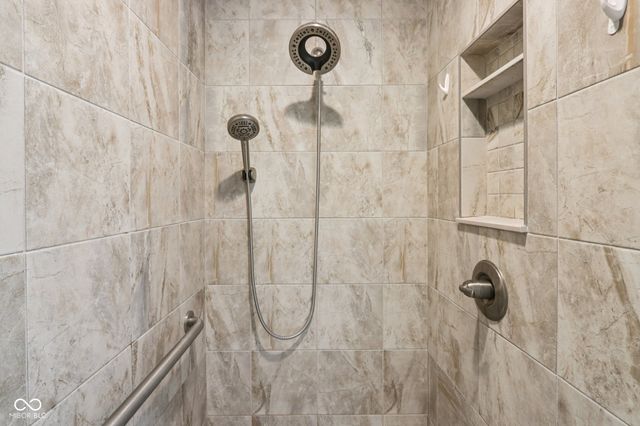 154 Asbury Drive, Anderson, IN 46013