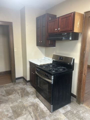 1609 17th Avenue, Rockford, IL 61104