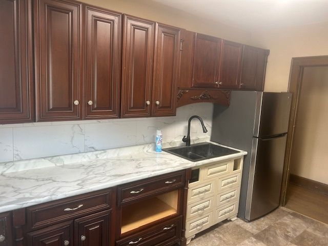 1609 17th Avenue, Rockford, IL 61104