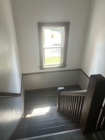 1609 17th Avenue, Rockford, IL 61104