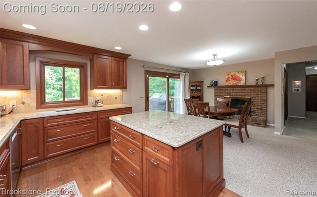 12168 Carriage Trail Circle, Davisburg, MI 48350