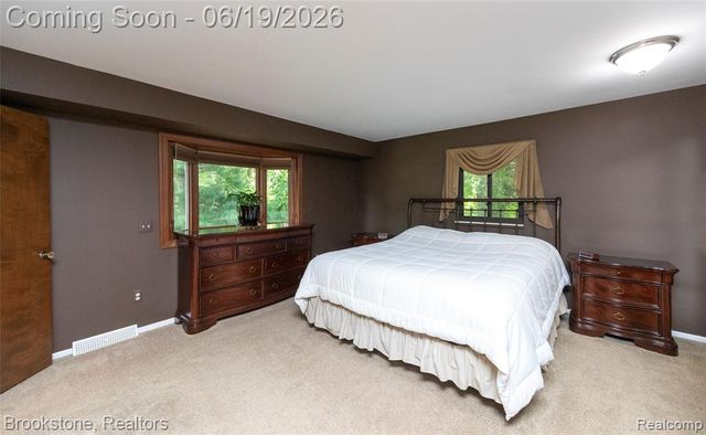 12168 Carriage Trail Circle, Davisburg, MI 48350