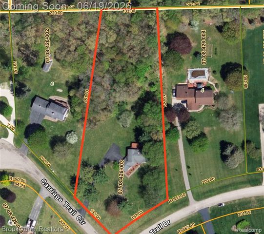 12168 Carriage Trail Circle, Davisburg, MI 48350
