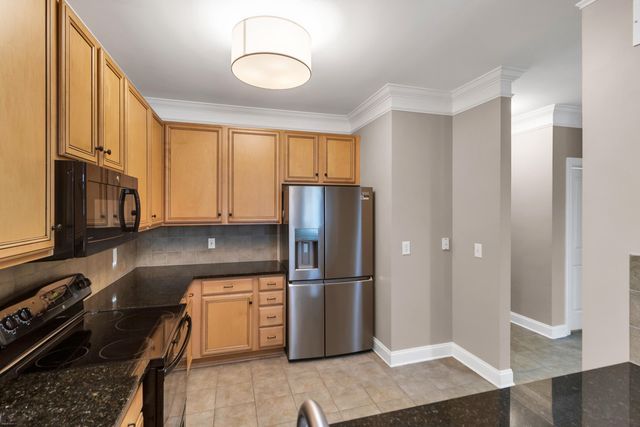 2244 Ashley Crossing Drive 1213, Charleston, SC 29414