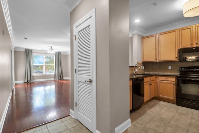 2244 Ashley Crossing Drive 1213, Charleston, SC 29414
