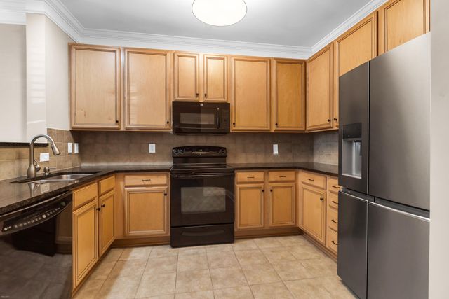 2244 Ashley Crossing Drive 1213, Charleston, SC 29414