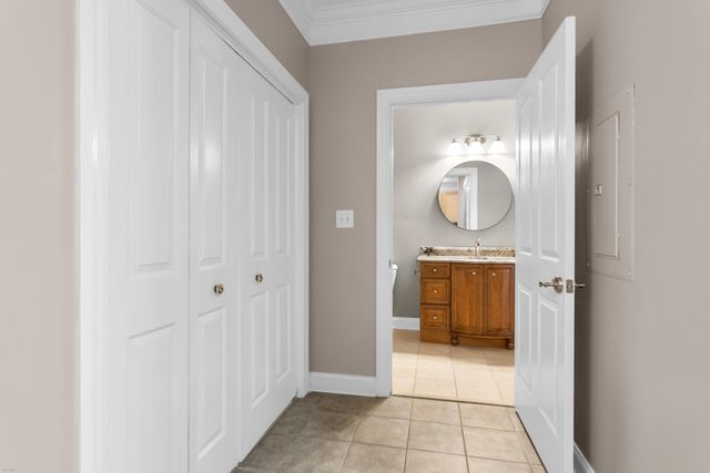 2244 Ashley Crossing Drive 1213, Charleston, SC 29414