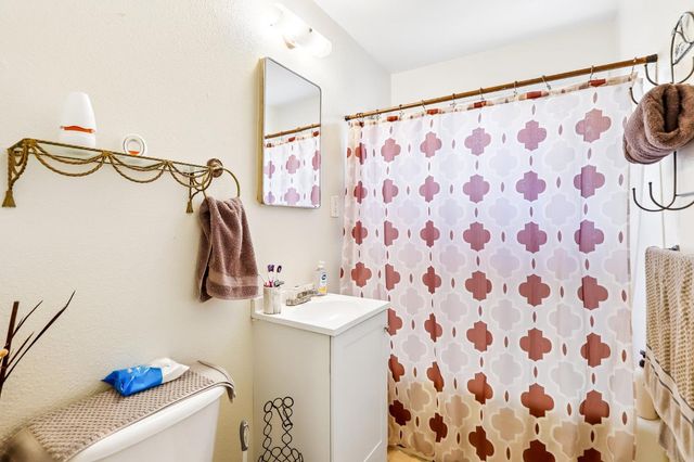 871 Greenwood Ave, West Sacramento, CA 95605