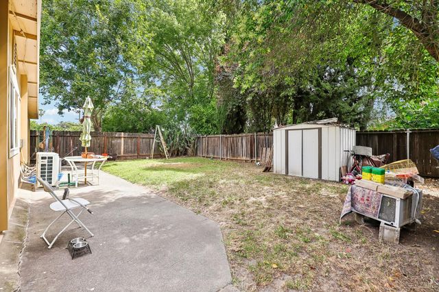 871 Greenwood Ave, West Sacramento, CA 95605