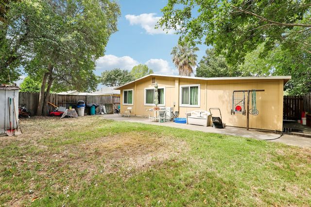 871 Greenwood Ave, West Sacramento, CA 95605