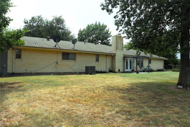 2137 State Highway 69 S, Greenville, TX 75402